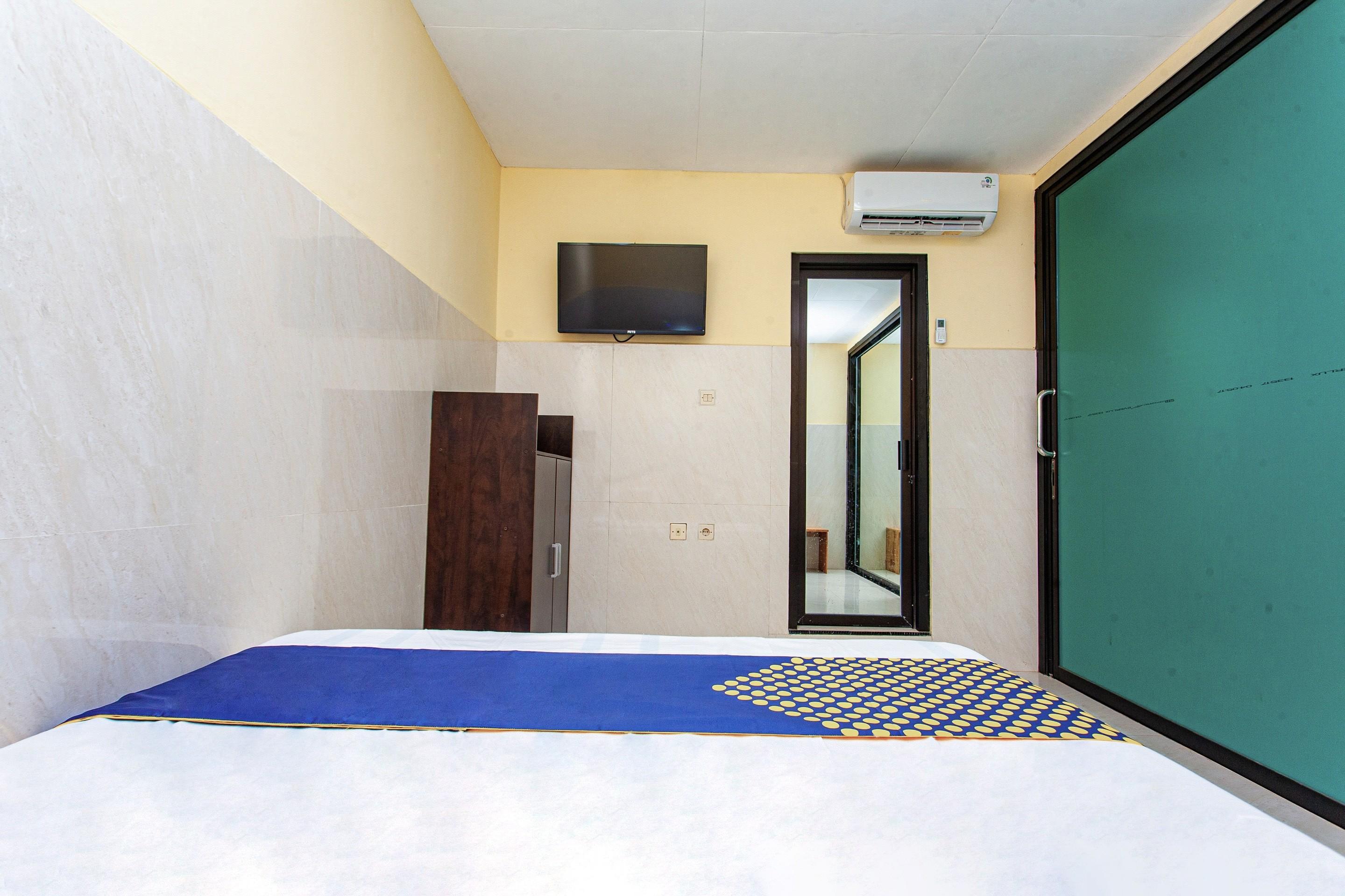 The Paragon Hotel Cilacap Redpartner Exterior photo